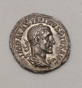 Stříbrný Denár - Maximinus I. 237/238 n.l. - Vzácný!