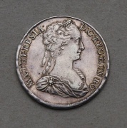 Stříbrný Tolar Marie Terezie 1742 KB - Krásný!