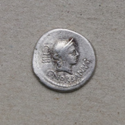 Stříbrný Denár C. Norbanus - 83 př. n. l. - Řím