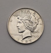 Stříbrný Peace Dollar 1923 - Super Stav!